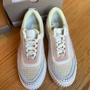 Dolce Vita Dolen Sneaker